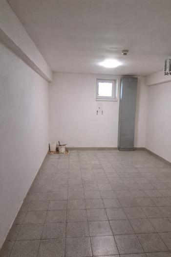 GS č. 806 - Polišenského 3